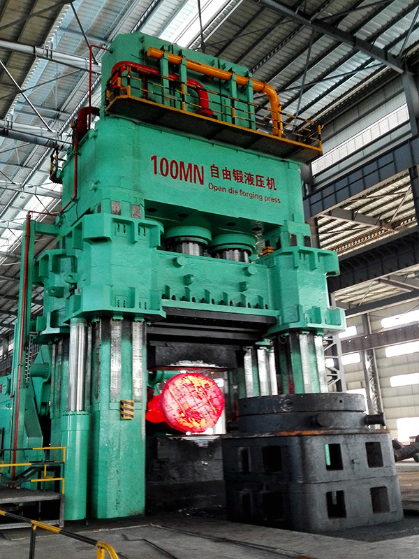 8000T鍛(duàn)造液壓機-萊蕪(wú)金雷